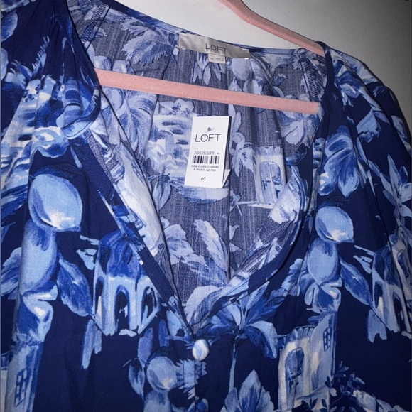 LOFT Navy and White Floral Blouse - Picture 2 of 3